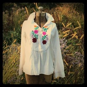 Vintage 💯% cotton Mexican embroidered blouse